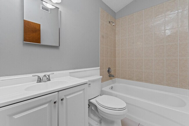 Building Photo - 6926 SW 45th Ave