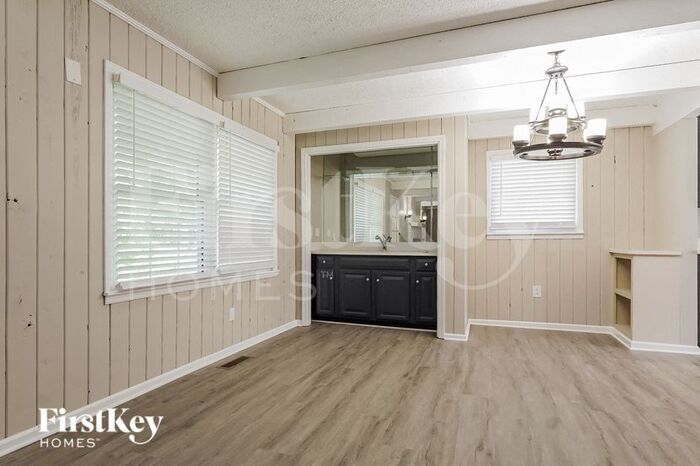 Building Photo - 3453 Lynngate Cir