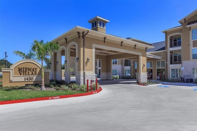 Building Photo - 1430 Mile 6 1/2 W