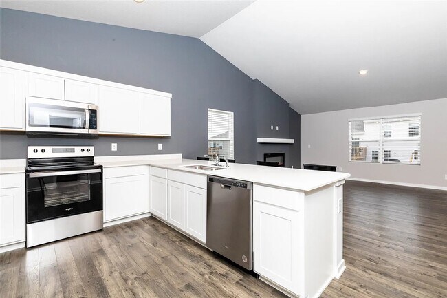Building Photo - 1065 Waukee Ave