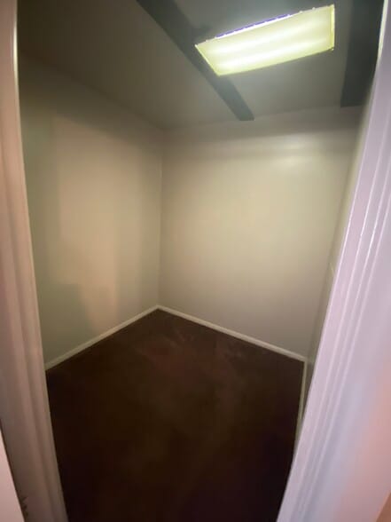 Kitchen storage closet - 3996 S Schenley Ave