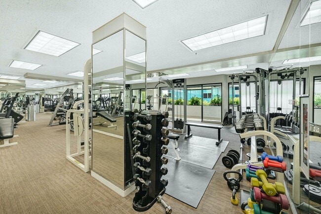 Building Photo - Sweeping views of the Berkeley hills from the 19th floor of Pacific Park Plaza in Emeryville!