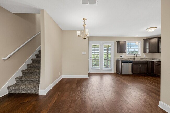 Building Photo - 2961 Lancelot Ln