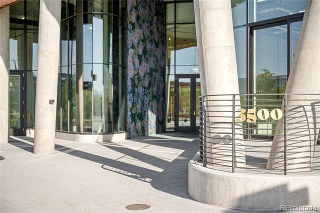 Building Photo - 3520 Chestnut Pl