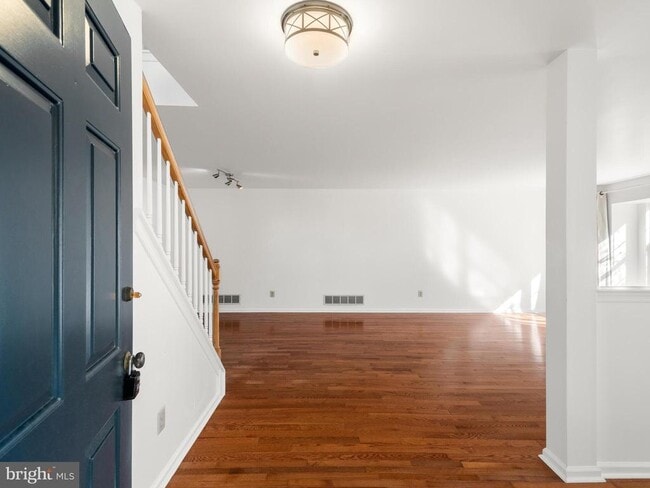 Building Photo - 109 Driftwood Ln