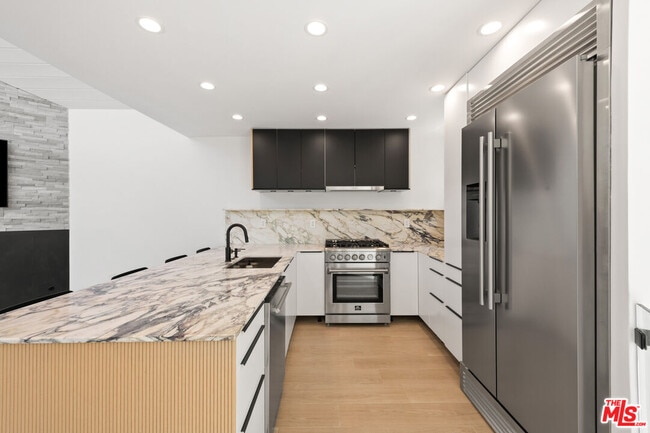 Building Photo - 29233 Heathercliff Rd