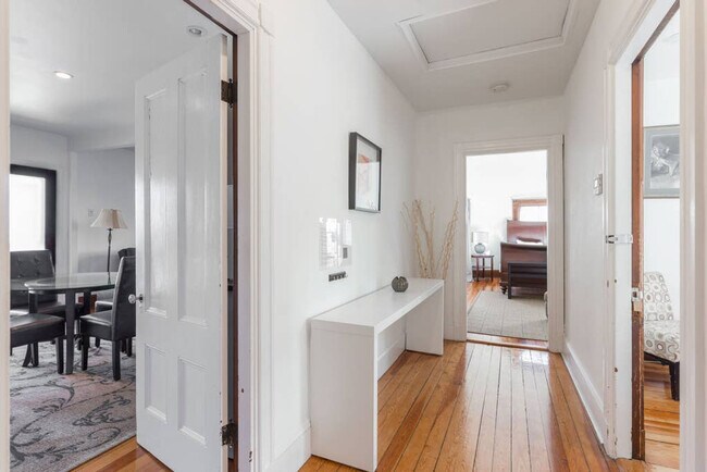 Building Photo - 15 Peverell St