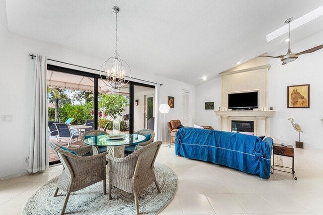 Building Photo - 2601 Sheltingham Dr