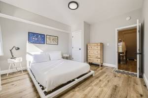 Building Photo - 4332 Falls Rd