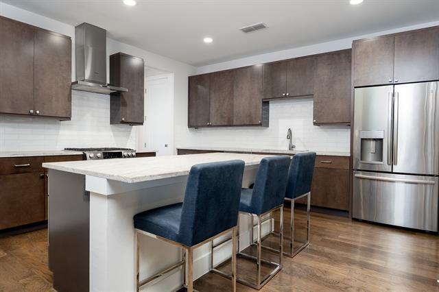 Building Photo - 2934 N Hall St