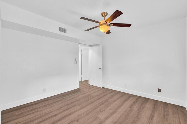 Building Photo - 1291 NW 13th St