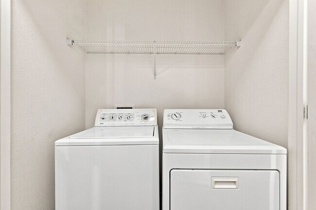 Building Photo - $2,040.95 with $300 Off the first month's rent - 2 Beds, 2.5 Baths, Townhome in Fountain with 2-C...