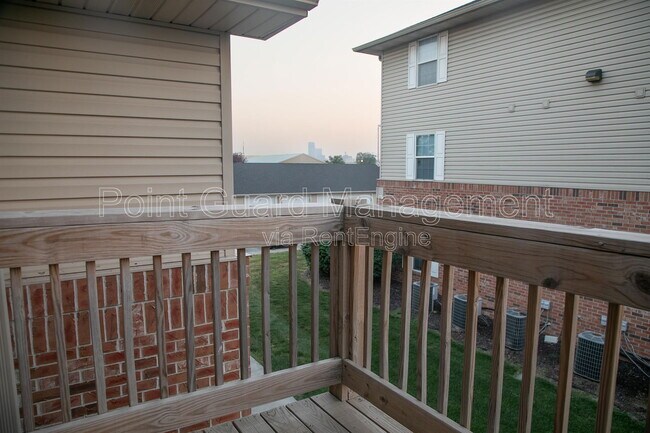 Building Photo - 1005 Ave K Ave