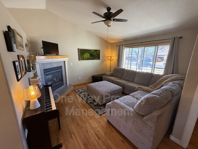 Building Photo - 7226 W 20th St Ln