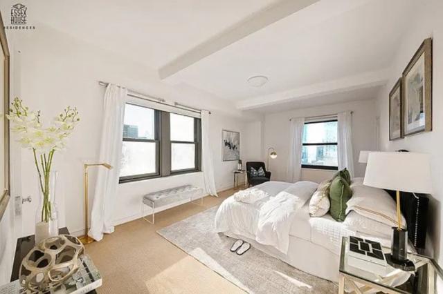 Building Photo - 1 bedroom in New York NY 10019