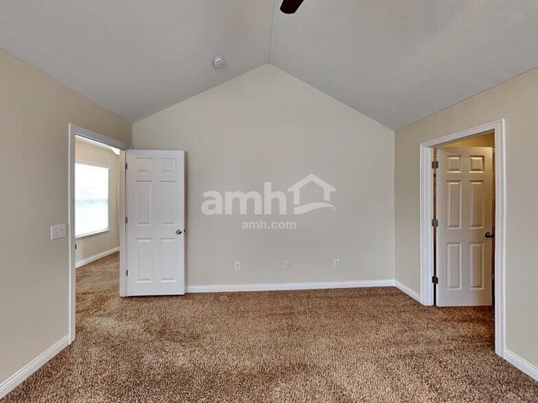 Building Photo - 7181 Normanton Dr