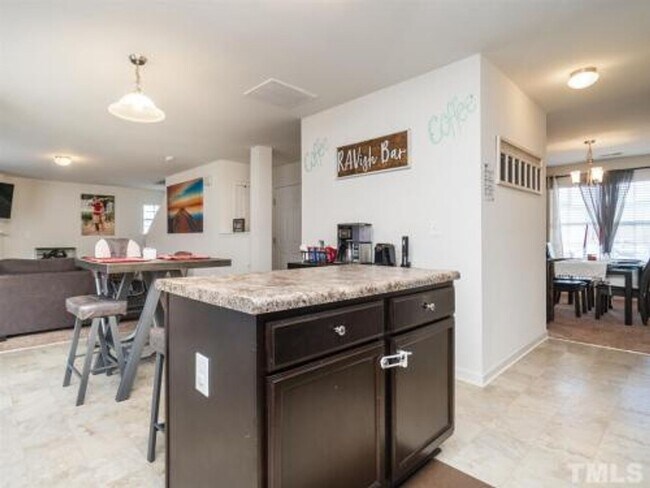 Building Photo - Spacious 3BR/2.5BA 2-Story Home with Open Floor Plan, Cul-de-Sac Charm, and Luxurious Features – ...