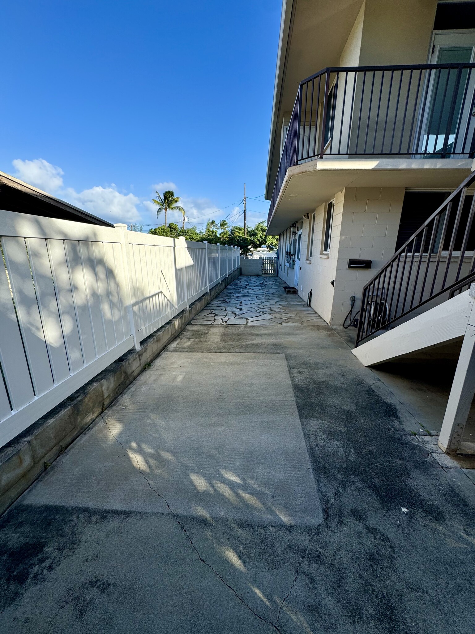 Building Photo - 1061 Mokapu Blvd
