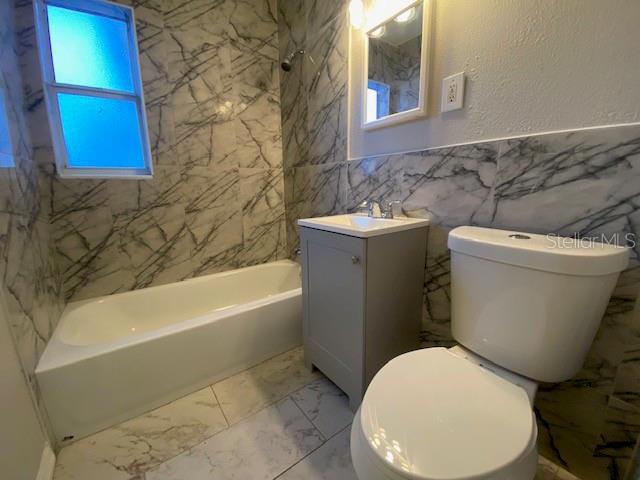 Building Photo - 4665 Yarmouth Ave S