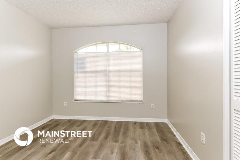 Building Photo - 2307 SW Kent Cir