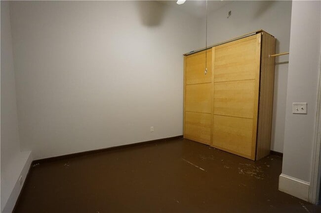 Building Photo - 528 Rankin St NE