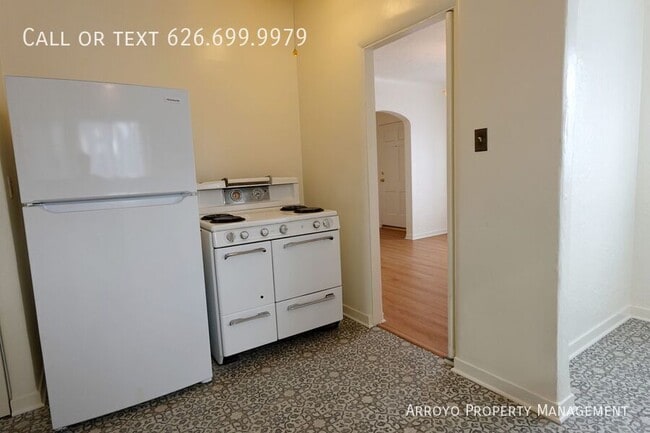 Building Photo - 3216 Brandon St