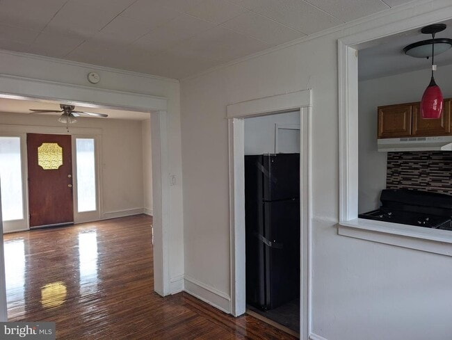 Building Photo - 7335 Garman St