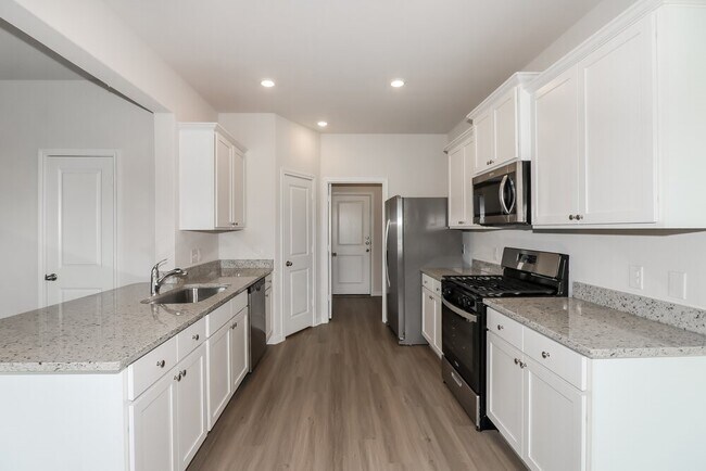 Building Photo - 428 Beechwood Hacienda Dr