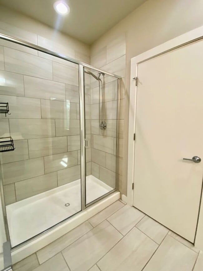 Building Photo - Beautiful Home Move in Ready Located minutes from Southtown!