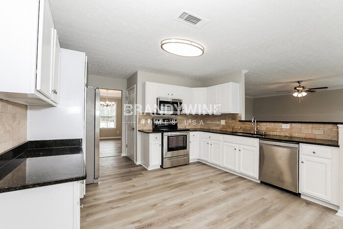 Building Photo - 3691 Bay Cove Ct