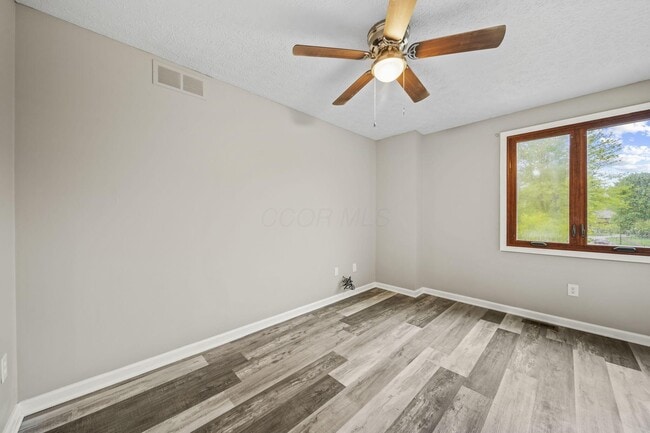 Building Photo - 1094 Farrington Dr