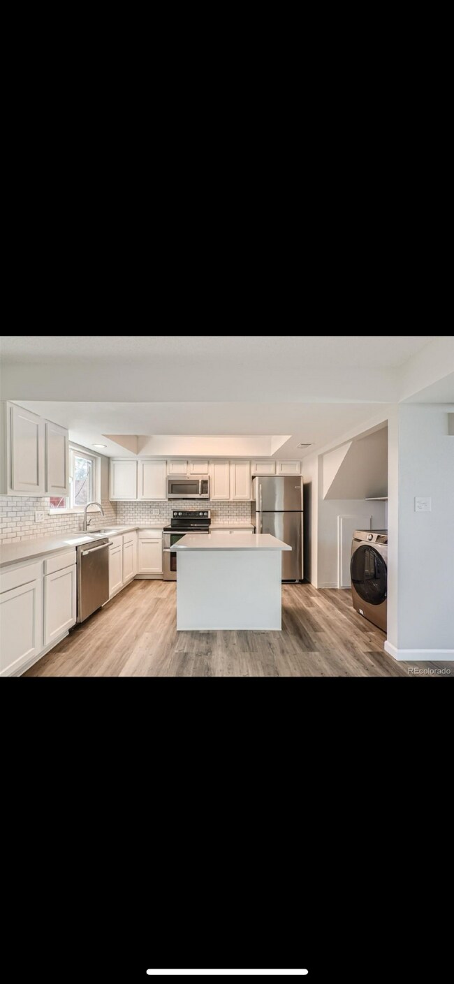 Building Photo - 1046 W 88th Ave