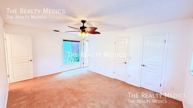 Building Photo - 909 Gazell Trail