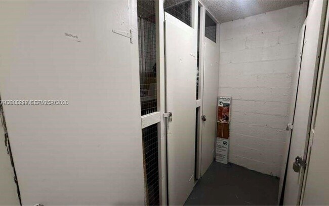 Building Photo - 16740 NE 9th Ave