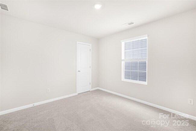 Building Photo - 10159 Chatham Run Ln