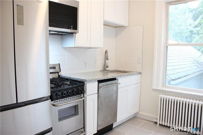 Building Photo - 34 Cottage St