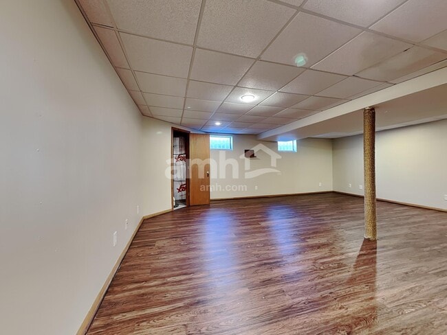 Building Photo - 6588 Taylor Trace Ln