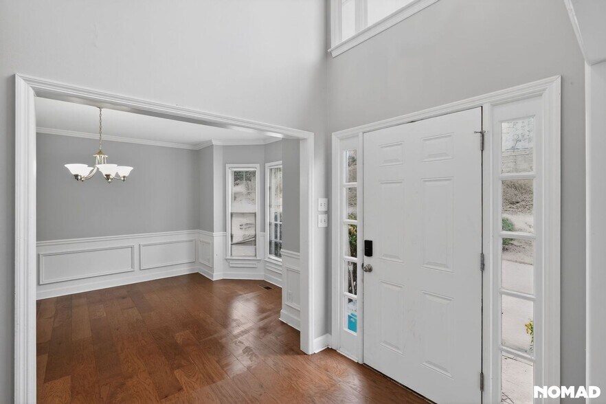 Building Photo - 4879 Farm Valley Dr NE