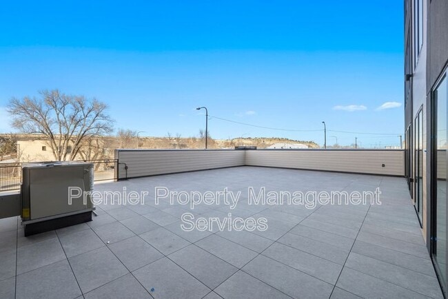 Building Photo - 2310 First Ave N