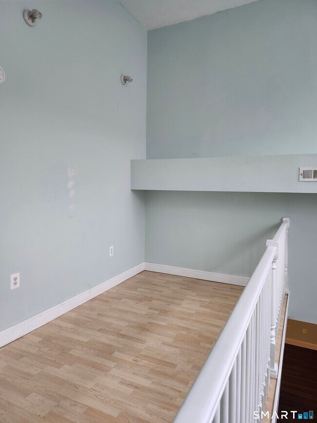 Building Photo - 488 Chapel St