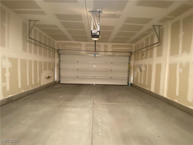 Building Photo - 10246 Bloom Quick Ct