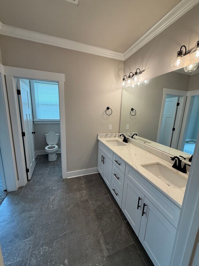 Building Photo - Beautiful New Build 4 Bed, 3.5 Bath, 2 Car Garage - Community Pool & Walking Trail!