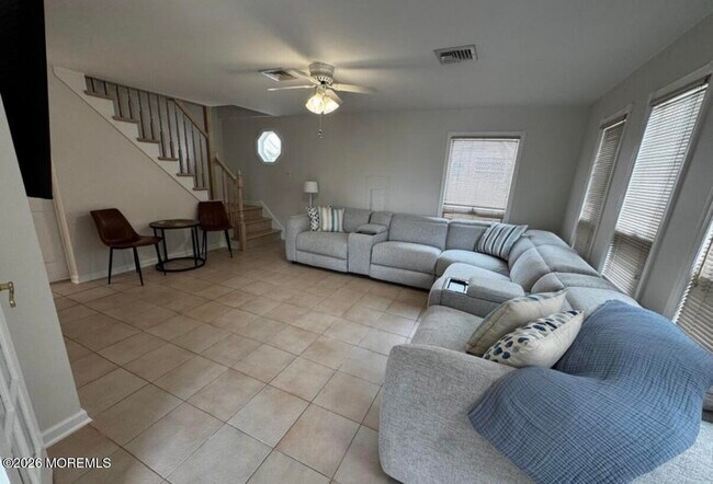 Building Photo - 106 Surf Dr