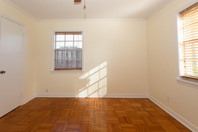 Building Photo - 245 Cortez Rd