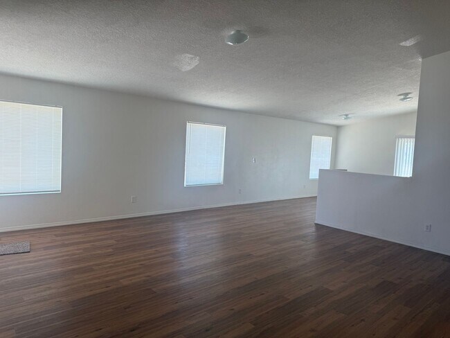 Building Photo - 3716 Rancher Loop NE