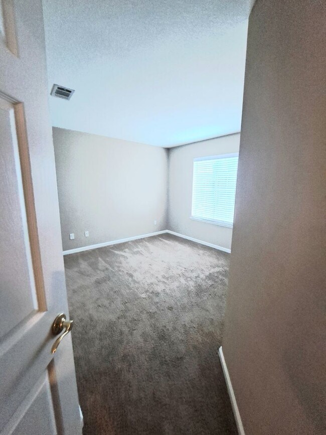 Building Photo - 5090 Napa Shore Dr