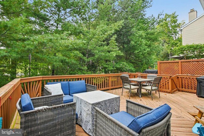 Building Photo - 3210 Escapade Cir