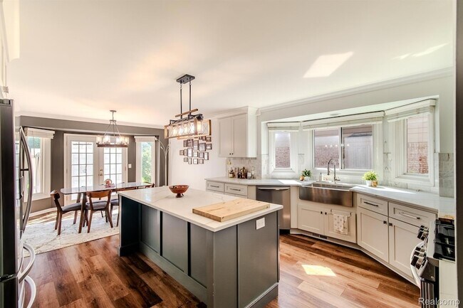 Building Photo - 56194 Birkdale Dr