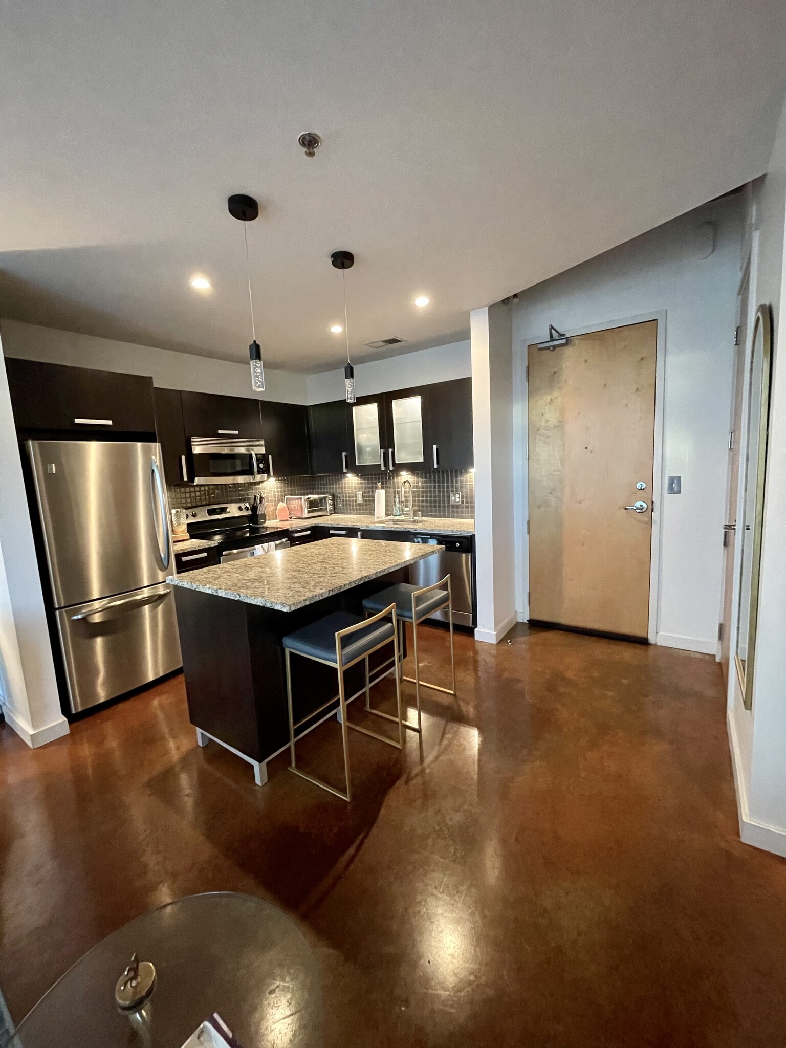 Building Photo - 600 12th Ave S