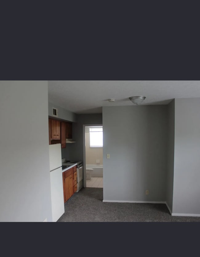 Building Photo - 2504 Langdon Dr